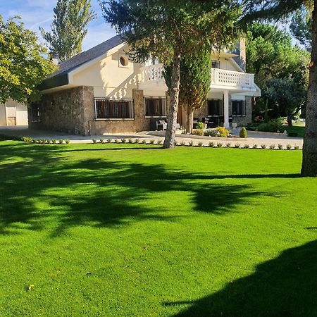 Villa Monika Alpedrete Esterno foto